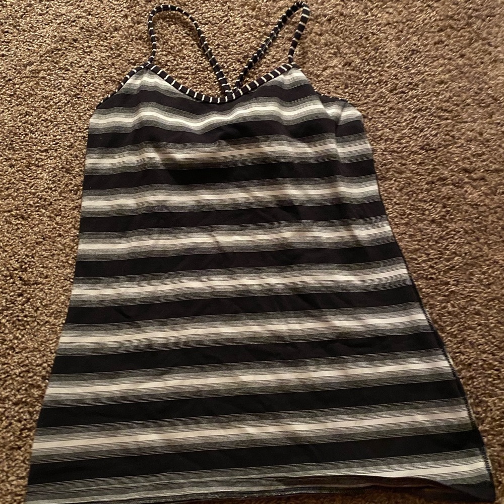Lululemon tank top